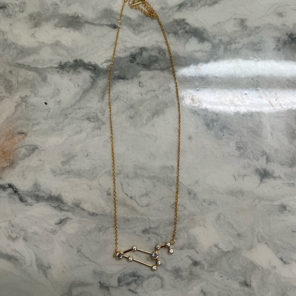leo necklace